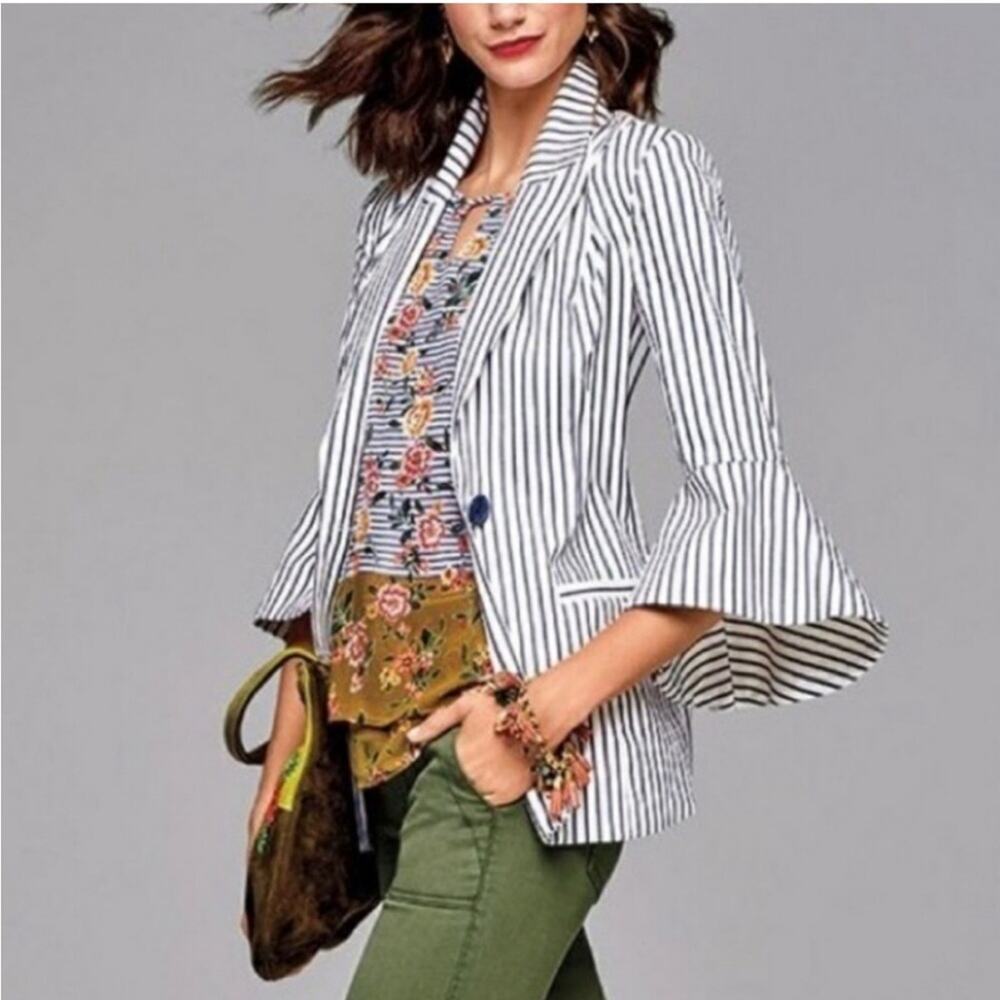 Cabi Ticking Stripe white and blue bell sleeve striped blazer size 4 #5295